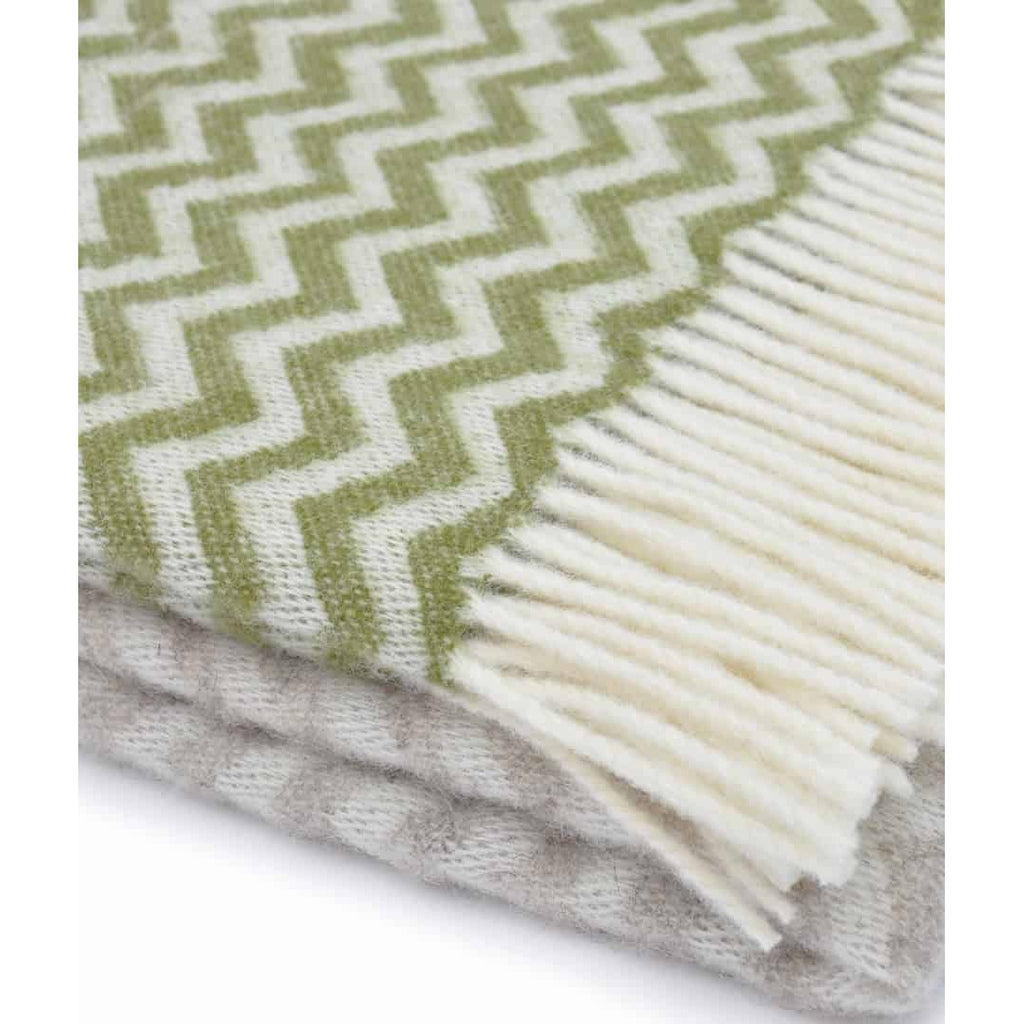Apple Green and Brown Chevron Pattern Pure New Wool Jette Throw (190cm ...